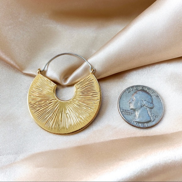 Snake Skin Leather Prints Hoop Earrings - Picture 4 of 6